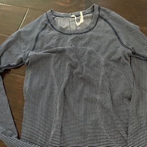 Blue striped Swiftly Tech 2.0 long-sleeved lululemon athletic shirt (size 6)